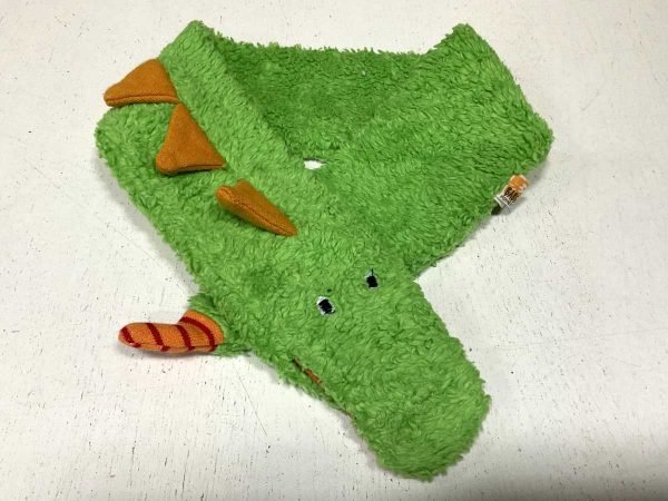 Babs Mommertz Steckschal Drache hellgrün