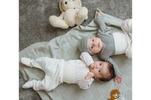 IOBIO Baby Strampelhose mit Fuss